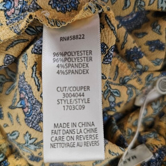 Max Studio Paper bag High Waisted Floral Crepe Tie Waist Shorts - Picture 7 of 8